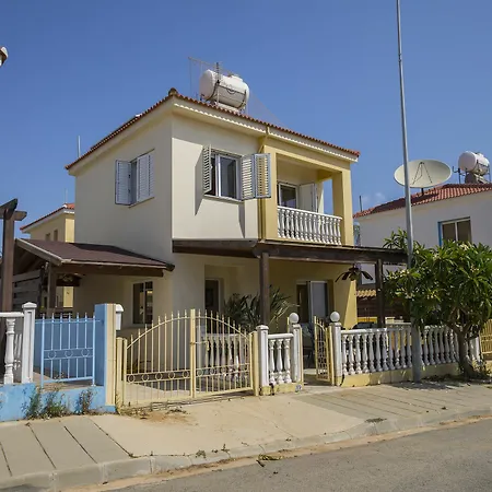 فيلة Protaras Amber باراليمني
